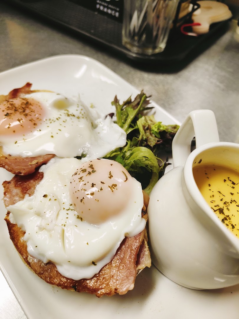 Lilly's Café · Photos 6